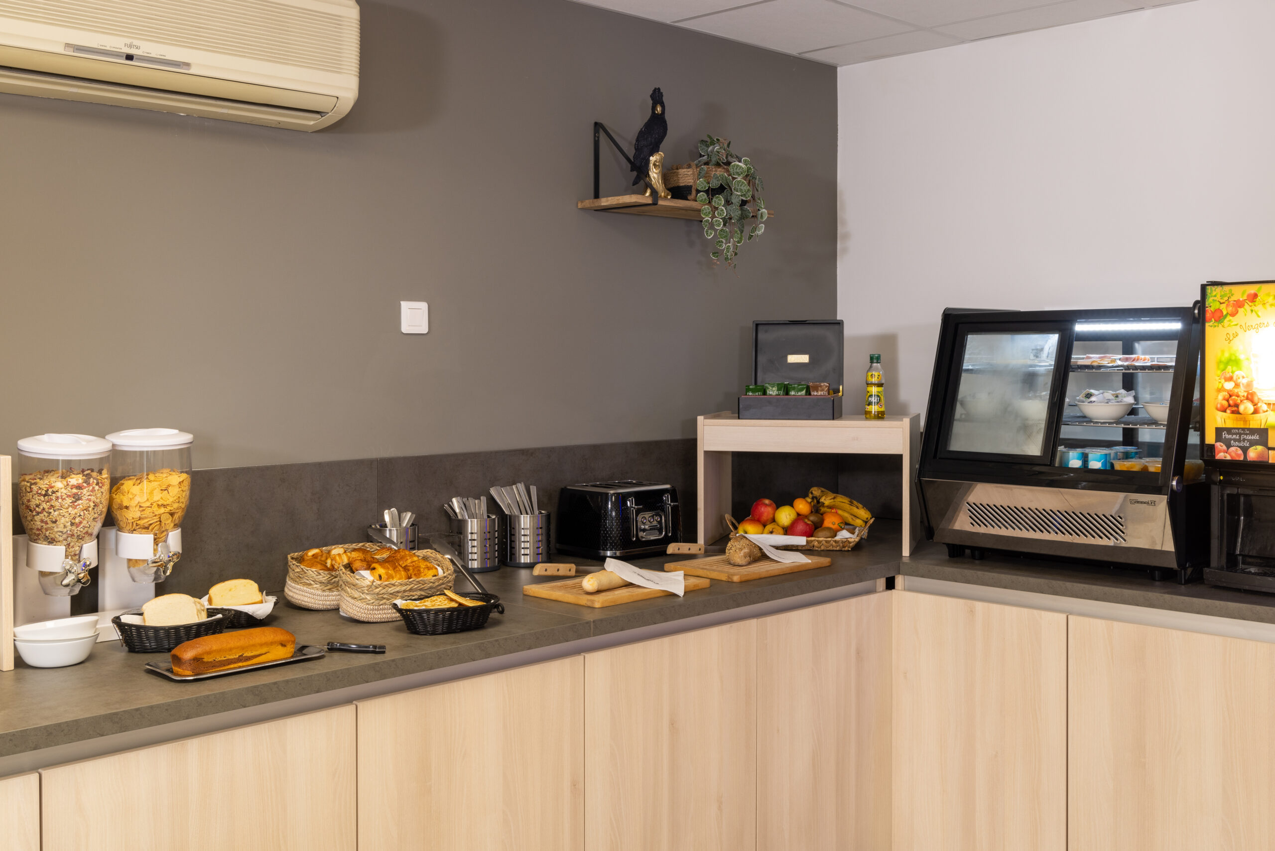 Le buffet du petit-d&eacute;jeuner